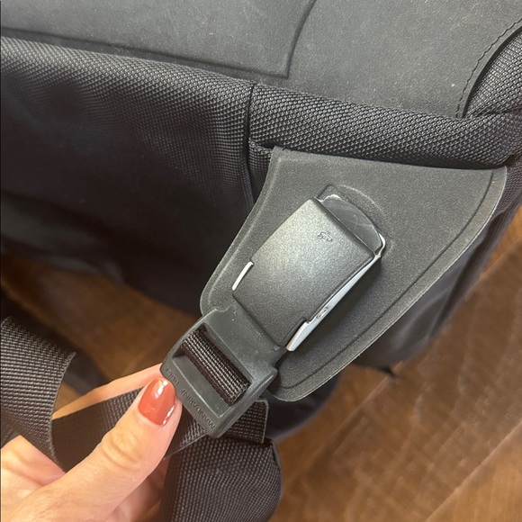 Mandarina Duck Black Nylon Polyester Work Bag Backpack - Picture 6 of 9